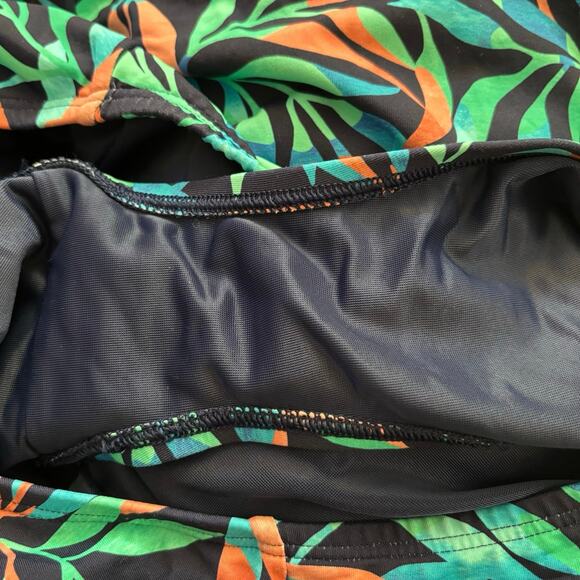 Lands End Plus Size 16 One Piece Swimsuit Colorful Leaf Print Ruching - Picture 4 of 5